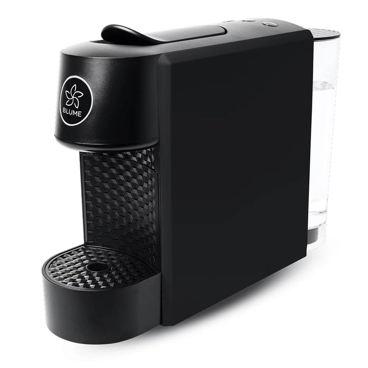 Blume Duet capsule machine and kettle in Black